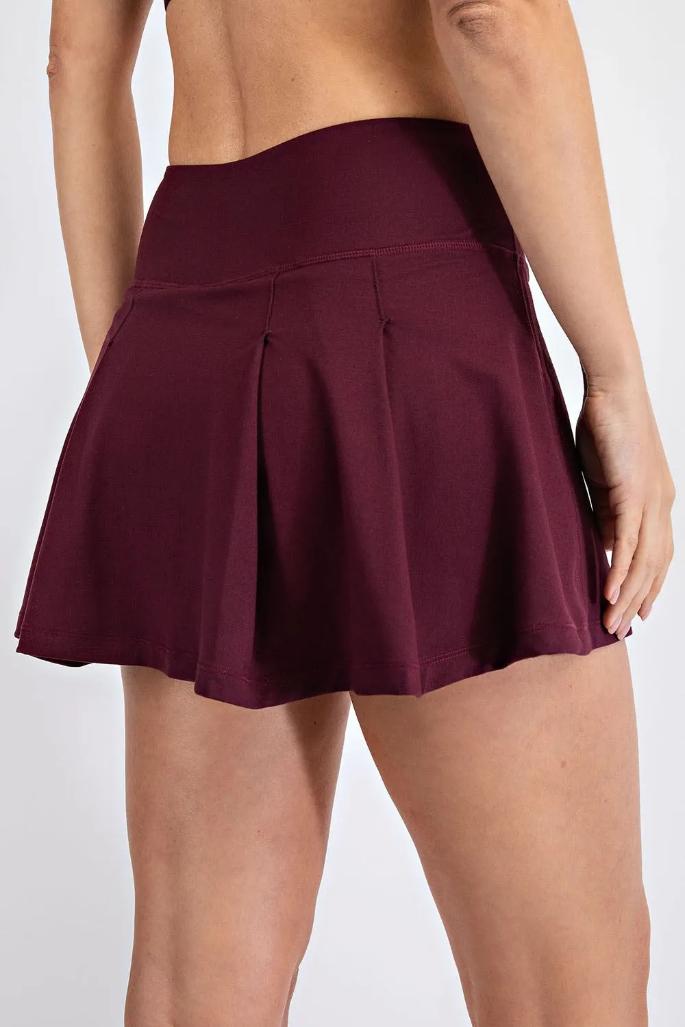 BACK PLEAT SKORT