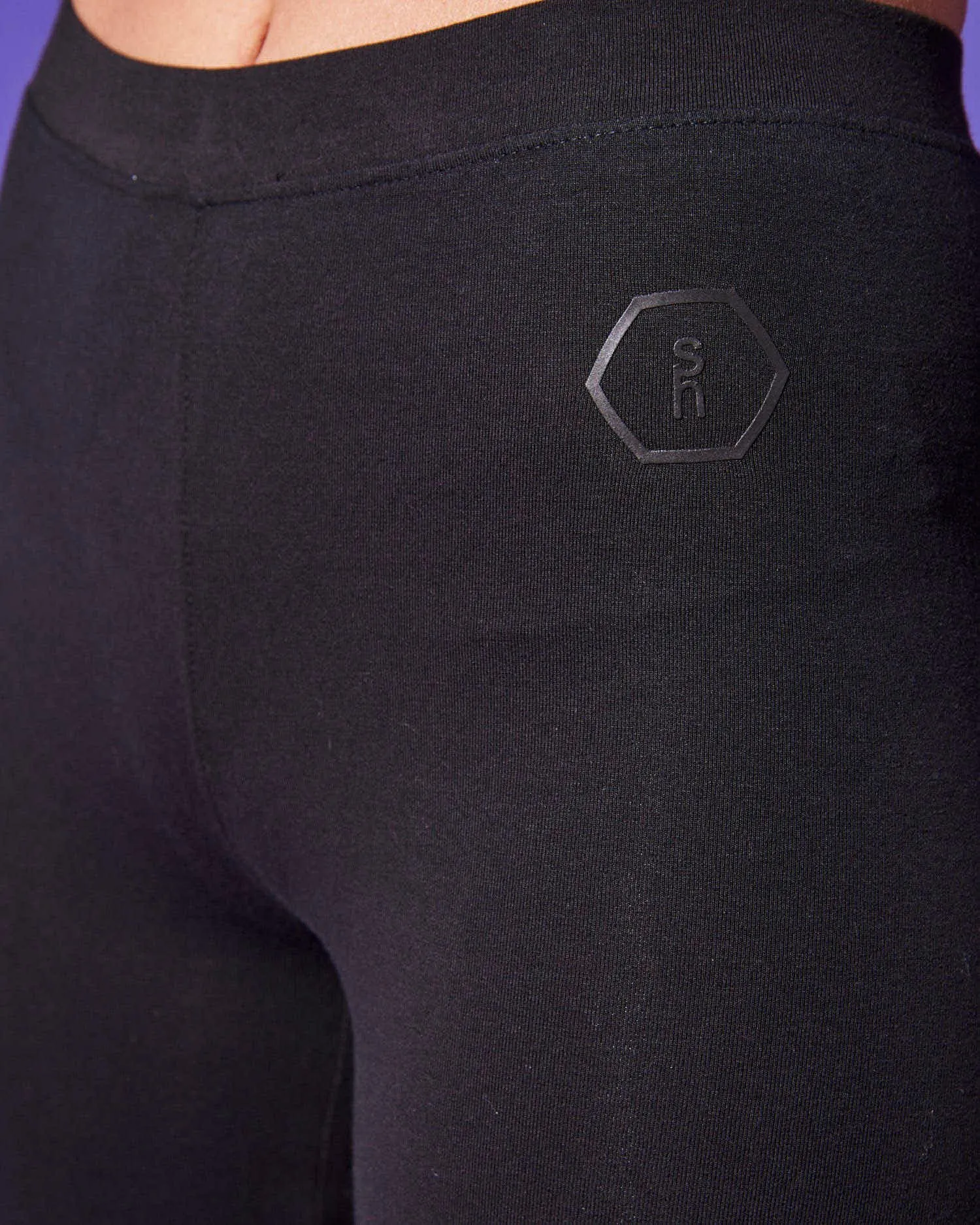 HIGH WAIST LEGGINGS
